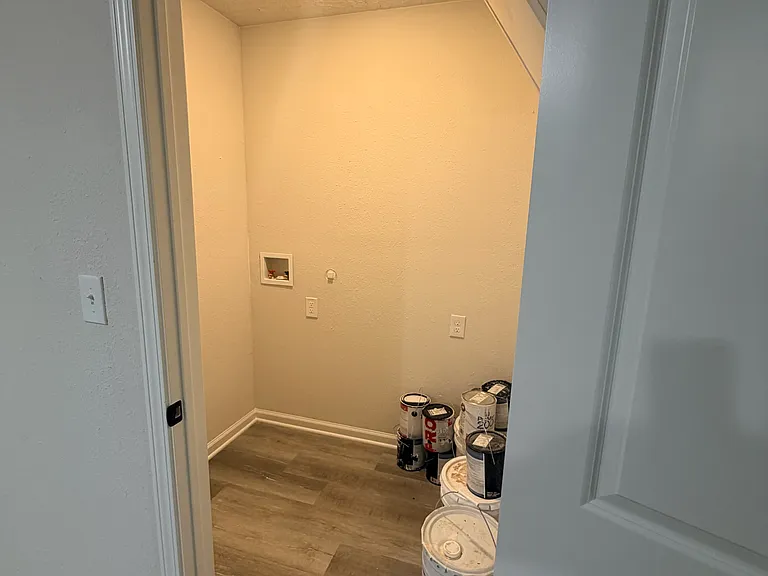 4931 Cosby St — Photo 8