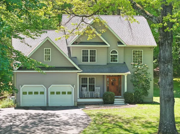 9 Meadow Lane, Bethel, CT 06801