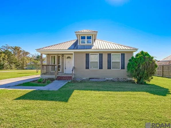 26350 Riverscape Dr, Springfield, LA 70462