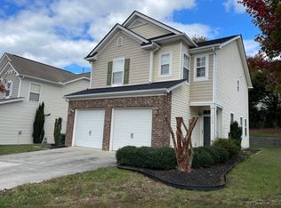 3047 Remington Oaks Cir, Cary, NC 27519