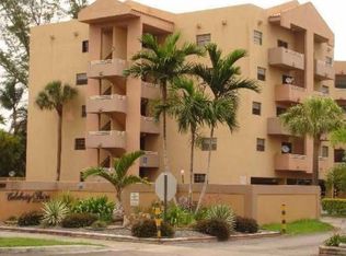 6725 Main St, Miami Lakes, FL 33014