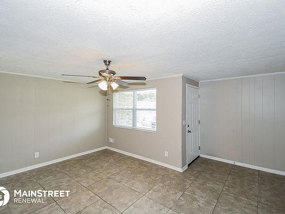 5th image of 1025 N Bluehill Dr