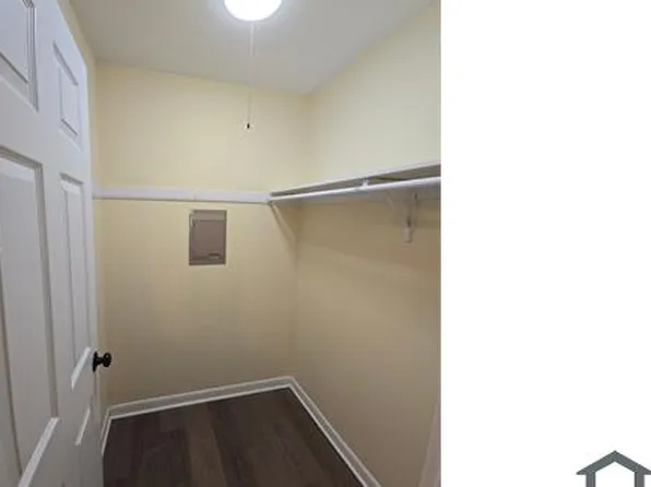 1118 Furman St APT 10, Rockford, IL 61101
