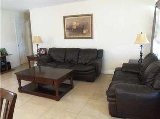 3282 NW 102nd St, Miami, FL 33147