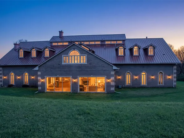 6681 NE Berwick Dr, Ankeny, IA 50021