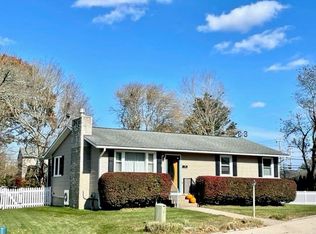 1 Old Pine Rd, Narragansett, RI 02882