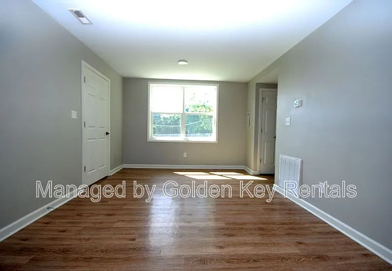 315 E Walnut St #2F — Photo 4