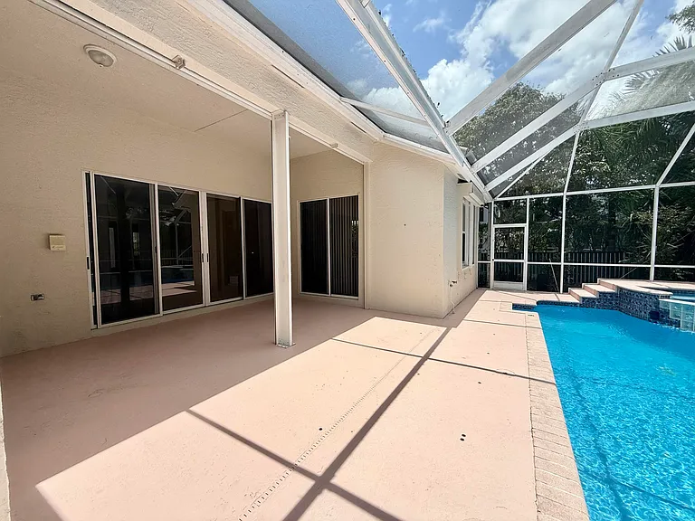 12310 Riverfalls Ct — Photo 24