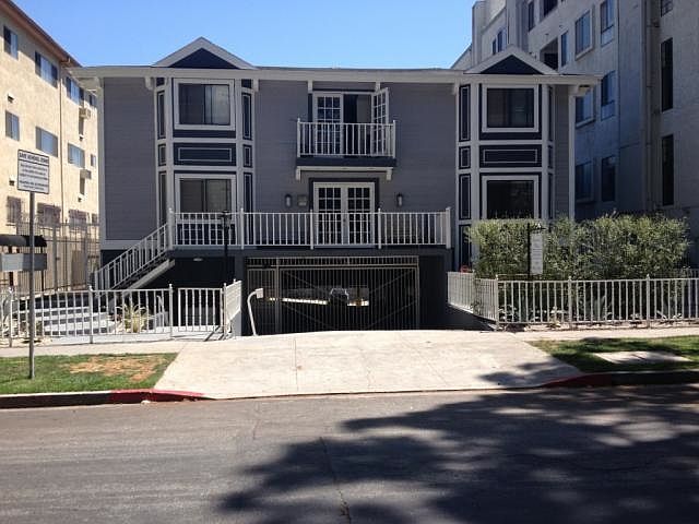 1st image of 7014 Lanewood Ave APT 8