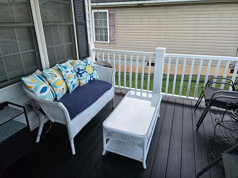 107 Hood St — Photo 3