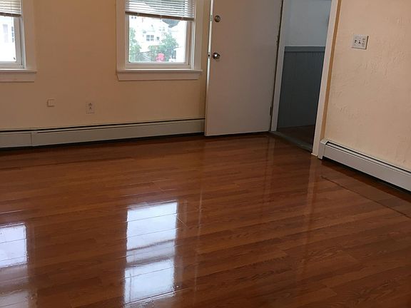 5th image of 94 Greenville Ave APT 3