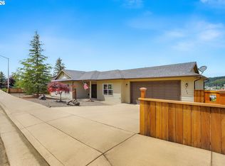 755 Valley Vista St, Sutherlin, OR 97479