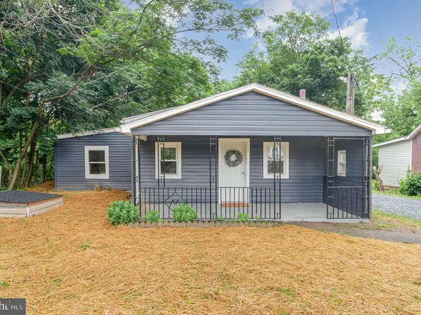 5300 Bino Rd, Greencastle, PA 17225