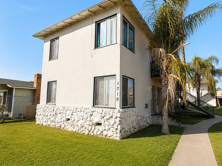 M07- 1710 Oregon — Photo 1