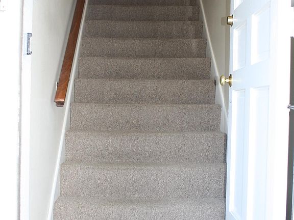 Stairway to apartment