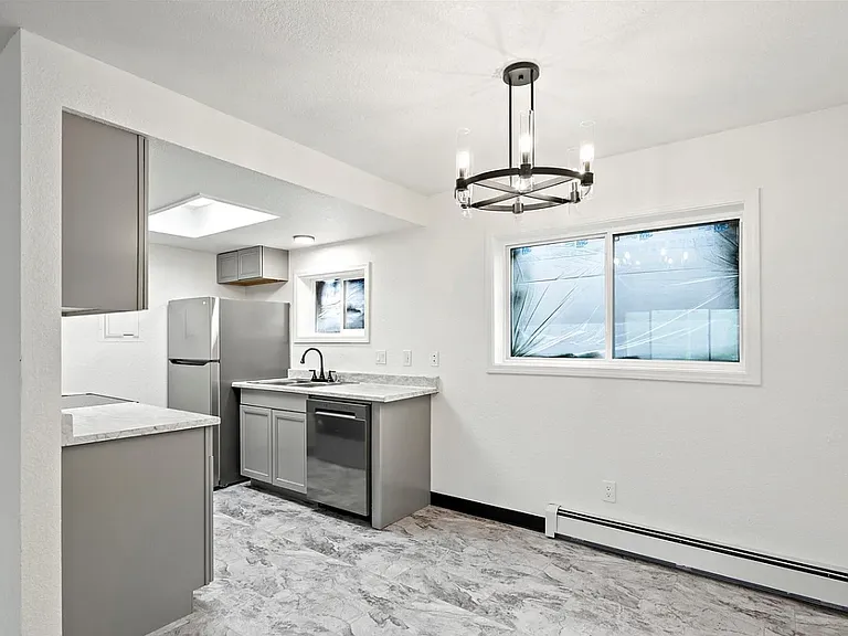 3921 Peterkin Ave #3 — Photo 2