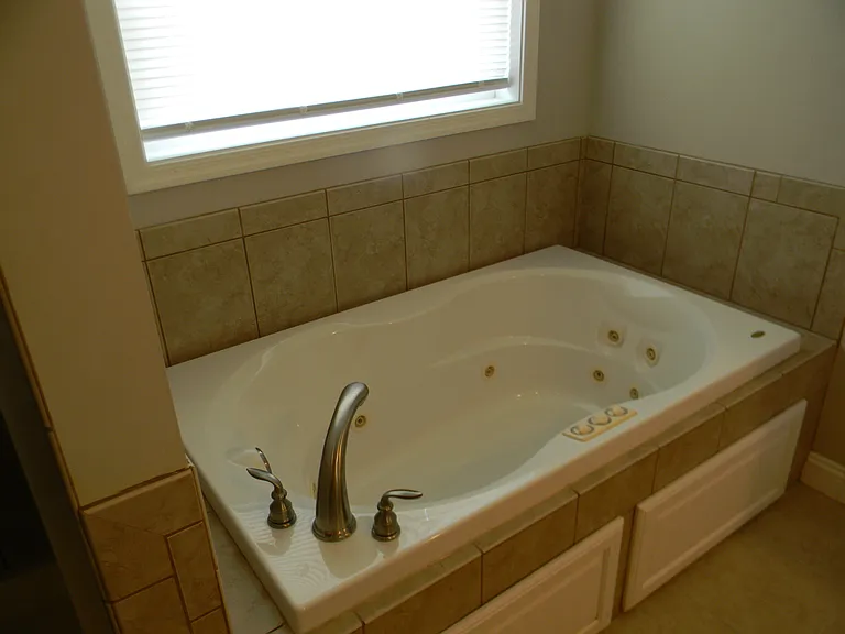 1012 Harvest Dr SW — Photo 11