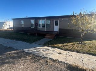 121 2nd Ave N, Stanford, MT 59479