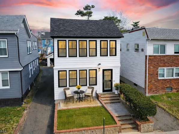 36 Chelsea Ave, East Orange City, NJ 07018