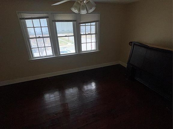 3rd image of 3801 Lawler Dr
