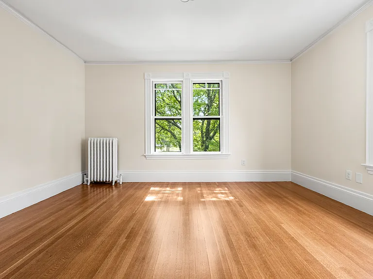 18 Loring Ave #2 — Photo 13