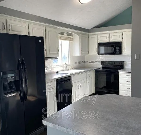 15423 Stony Brook Blvd — Photo 5