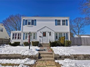 80 Ballston Ave, Pawtucket, RI 02861