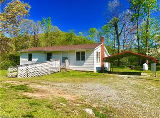 110 Lloyd Barnwell Rd, HENDERSONVILLE, NC 28792