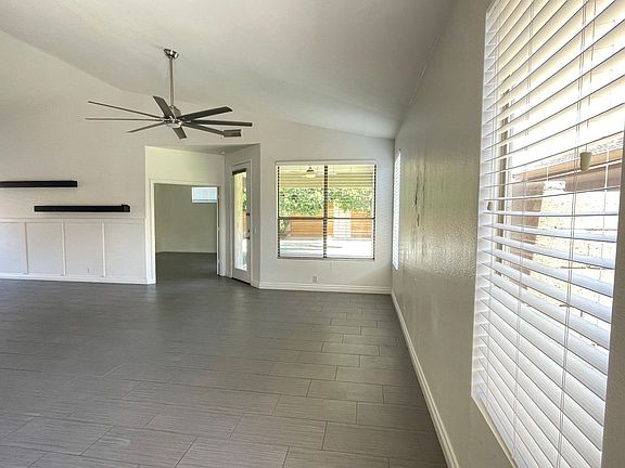 3rd image of 2670 E Hulet Dr