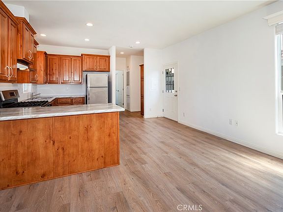 5th image of 520 Pine Ave Space 22