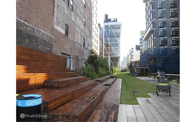 Sold by Douglas Elliman | media 24