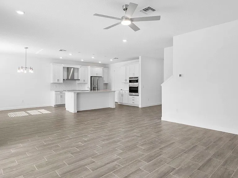 6843 Cobia Cir — Photo 3