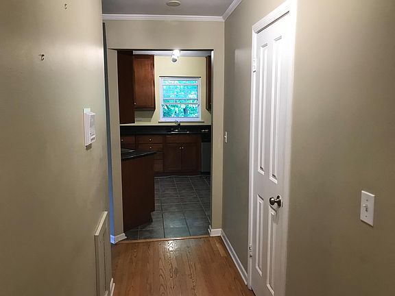 5th image of 222 Asbury Ave #40