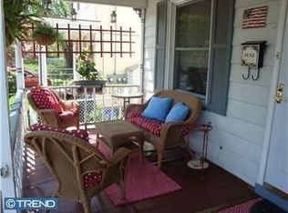 204 E Palmer St, Morrisville, PA 19067