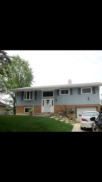 1st image of 21W331 Drury Ln