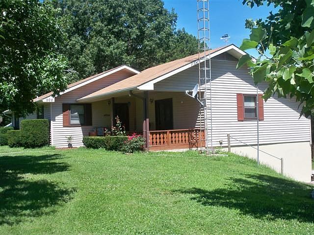 1st image of 202 Durnell St