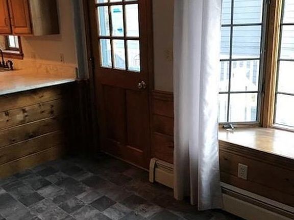 4th image of 44 Phillips Ct Unit 44