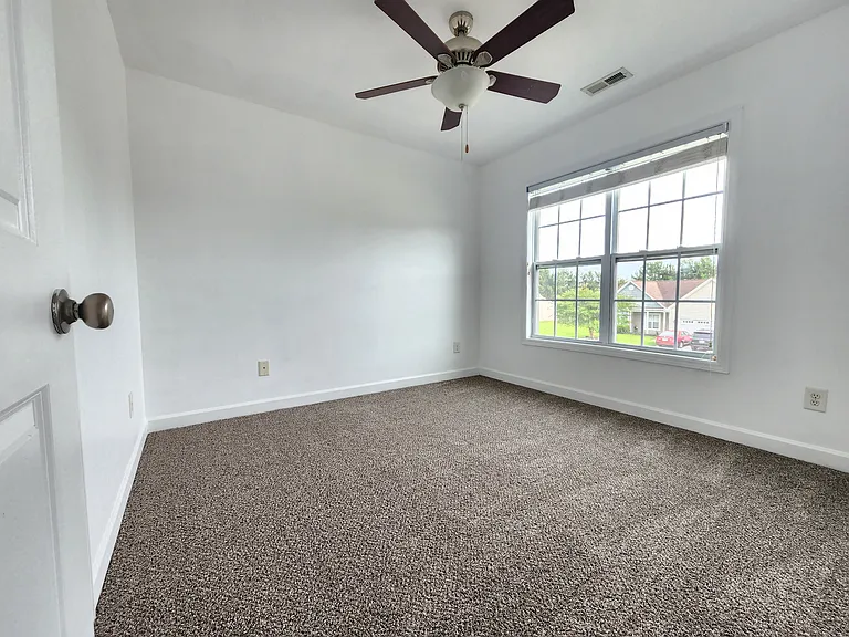 303 Wynbrookee Ln — Photo 18