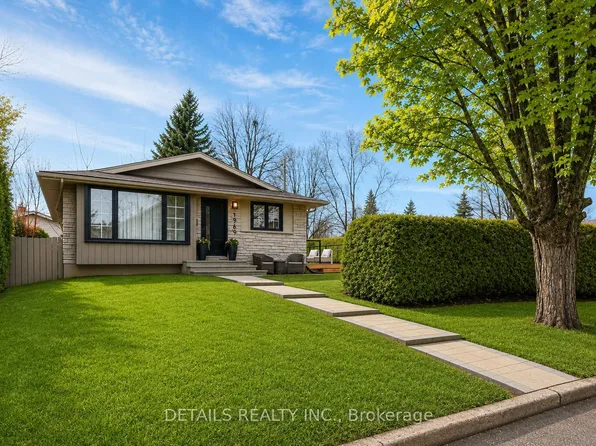 1969 Sharel Dr, Ottawa, ON K1H 6W3