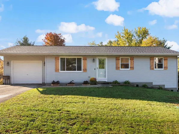 W10663 Airport Rd, Lodi, WI 53555