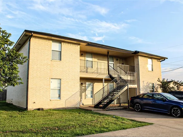 2217-2223 Breezy Dr, Woodway, TX 76712