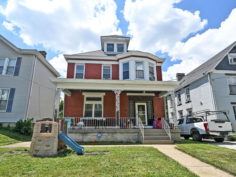 1st image of 935 Woodlawn Ave