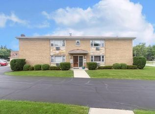 21W139 Tee Ln #4, Itasca, IL 60143