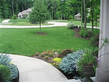 3rd image of 3644 Regency Woods Trl