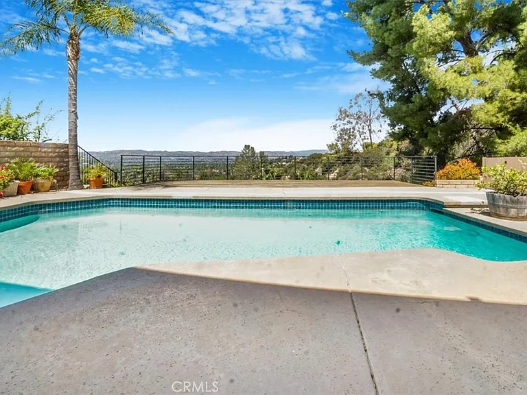 22903 De Kalb Dr — Photo 5