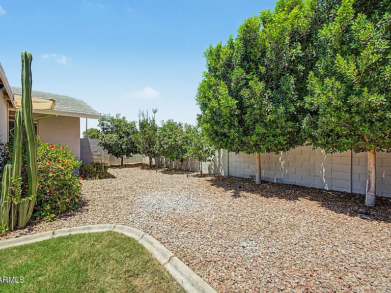 139 E Heather Ave — Photo 35