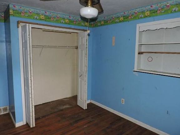 3rd image of 7201 Hunter Dr