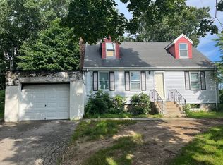 23 Cheney St, Needham, MA 02494