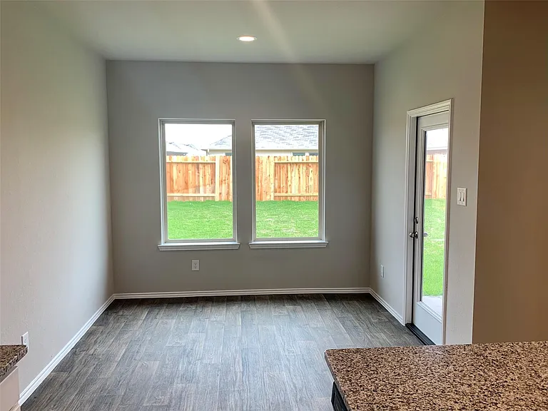 4227 Isoletta Ct — Photo 22