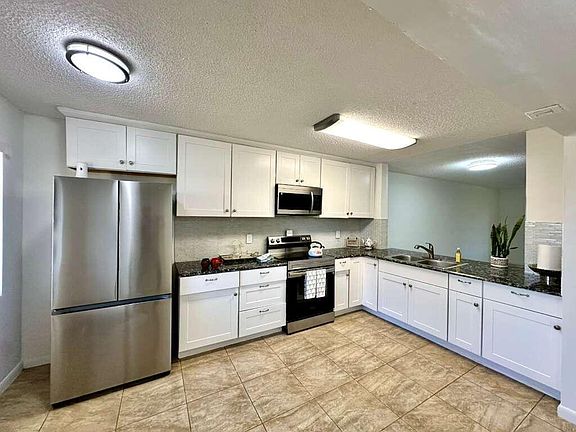 4th image of 4691 Lucerne Lakes Boulevard E #104